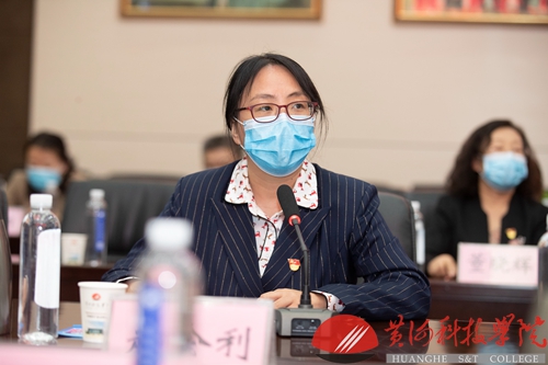 新闻网 A50I1239.jpg