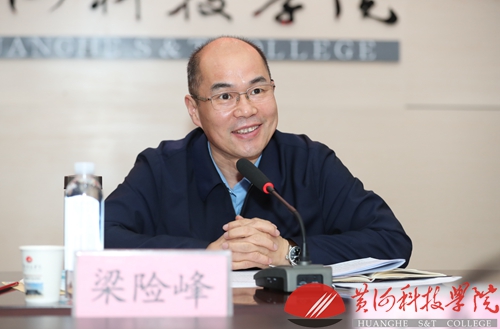 新闻网 A50I1317.jpg